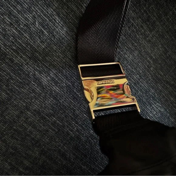 Harker - Picture 5 of 8